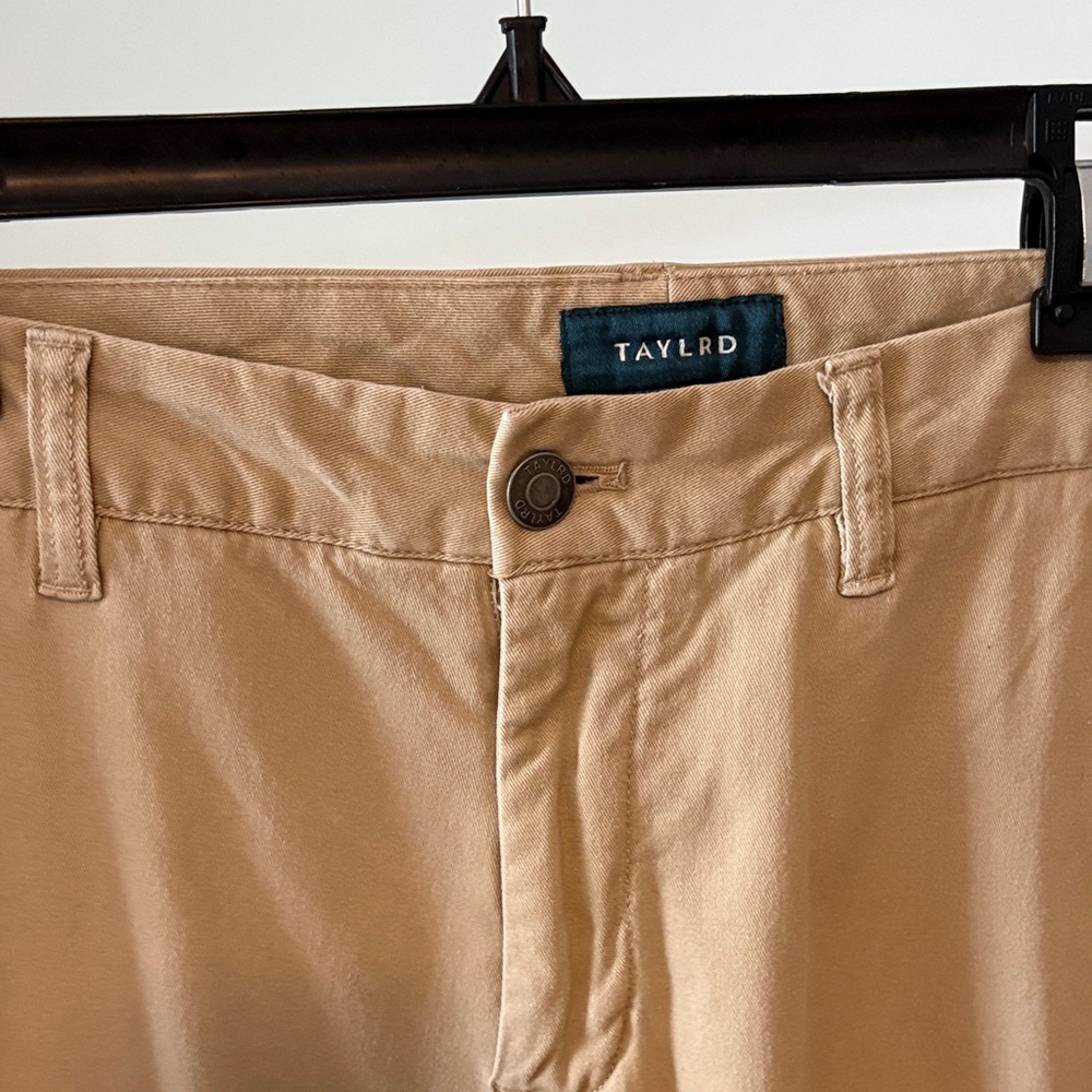 Taylrd Men's khaki slim Pants 33x34